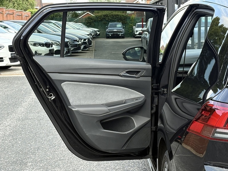 Used Volkswagen Golf 2022 for sale - 77384684: Photo 42