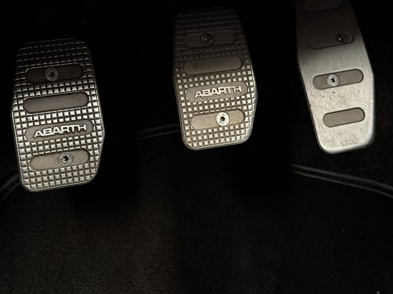 Used Abarth 500 2014 for sale - 77920856: Photo 30