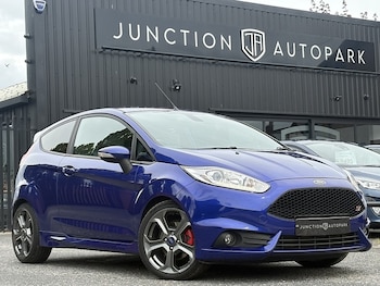 Used Ford Fiesta 2017 for sale - 79047030: Photo