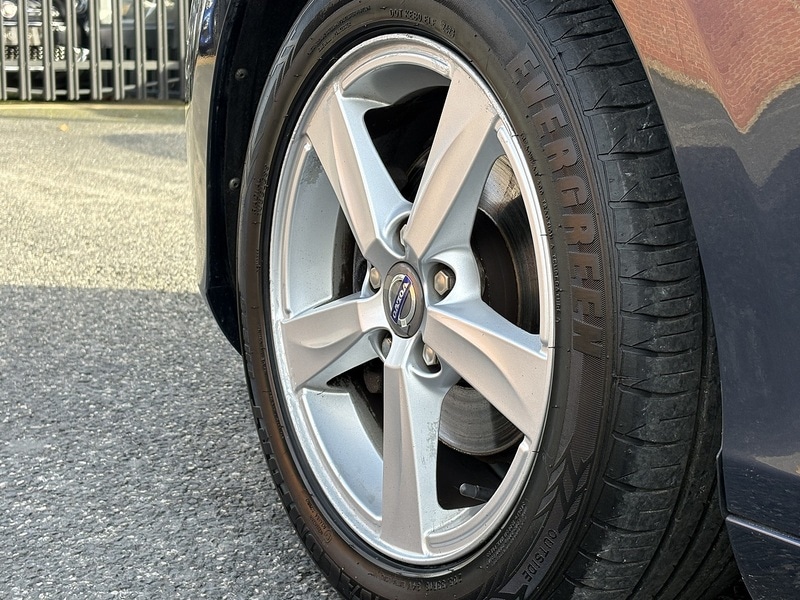 Used Volvo V40 2014 for sale - 77384813: Photo 12