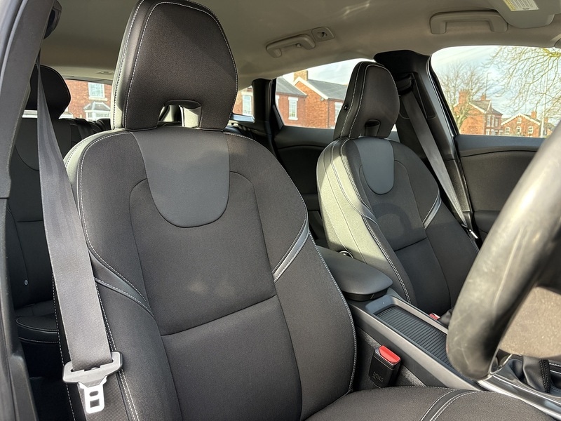 Used Volvo V40 2014 for sale - 77384813: Photo 14