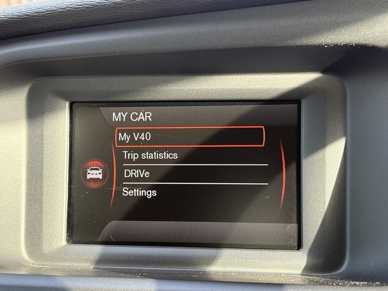 Used Volvo V40 2014 for sale - 77384813: Photo 31