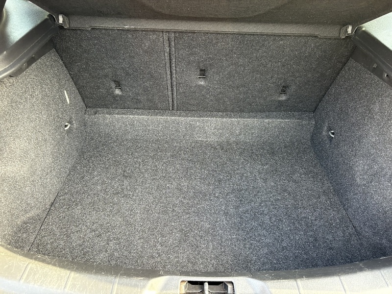 Used Volvo V40 2014 for sale - 77384813: Photo 42