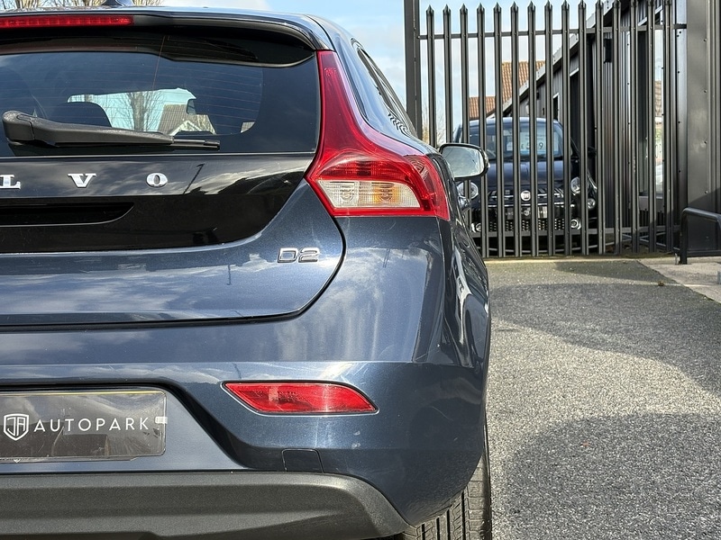 Used Volvo V40 2014 for sale - 77384813: Photo 44