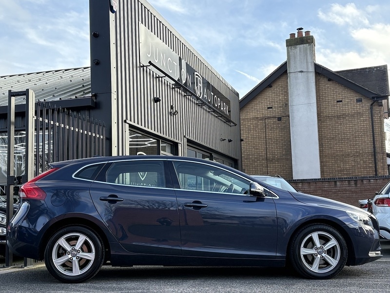 Used Volvo V40 2014 for sale - 77384813: Photo 5