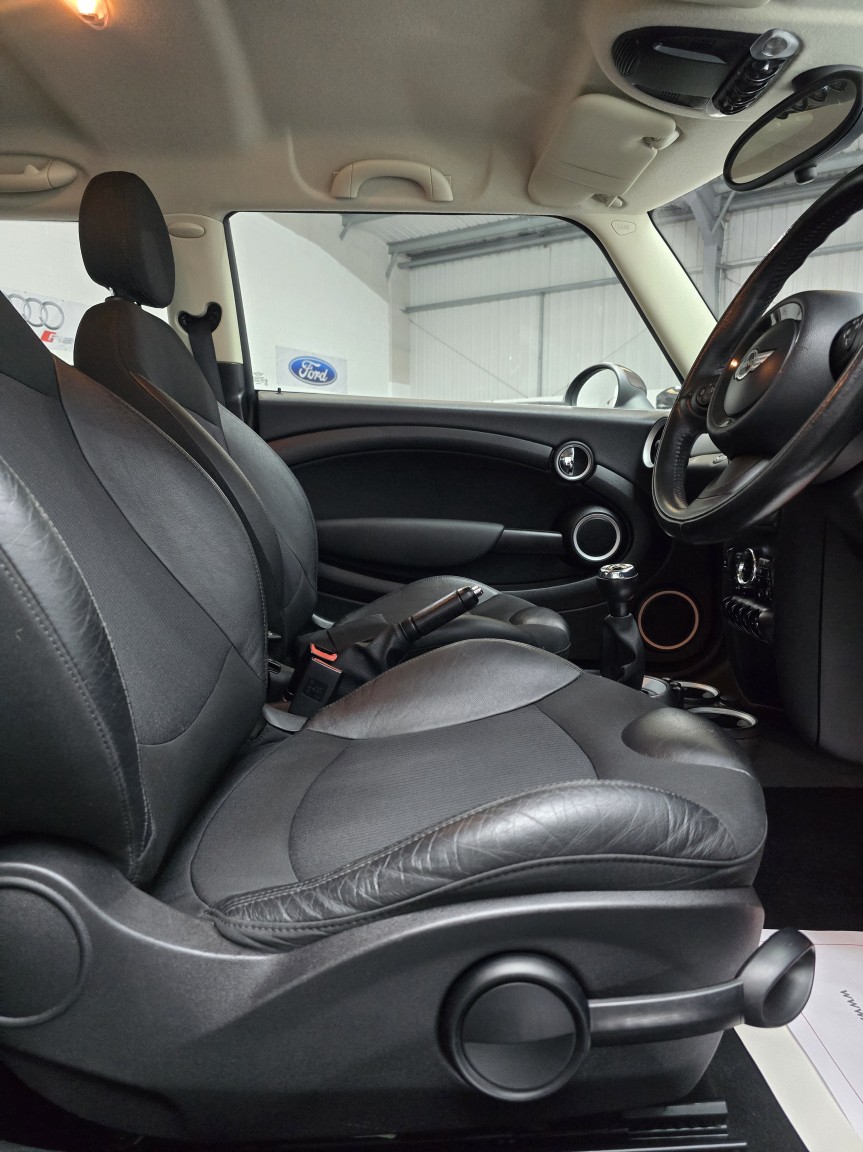 Used MINI Hatch 2011 for sale - 77014829: Photo 26