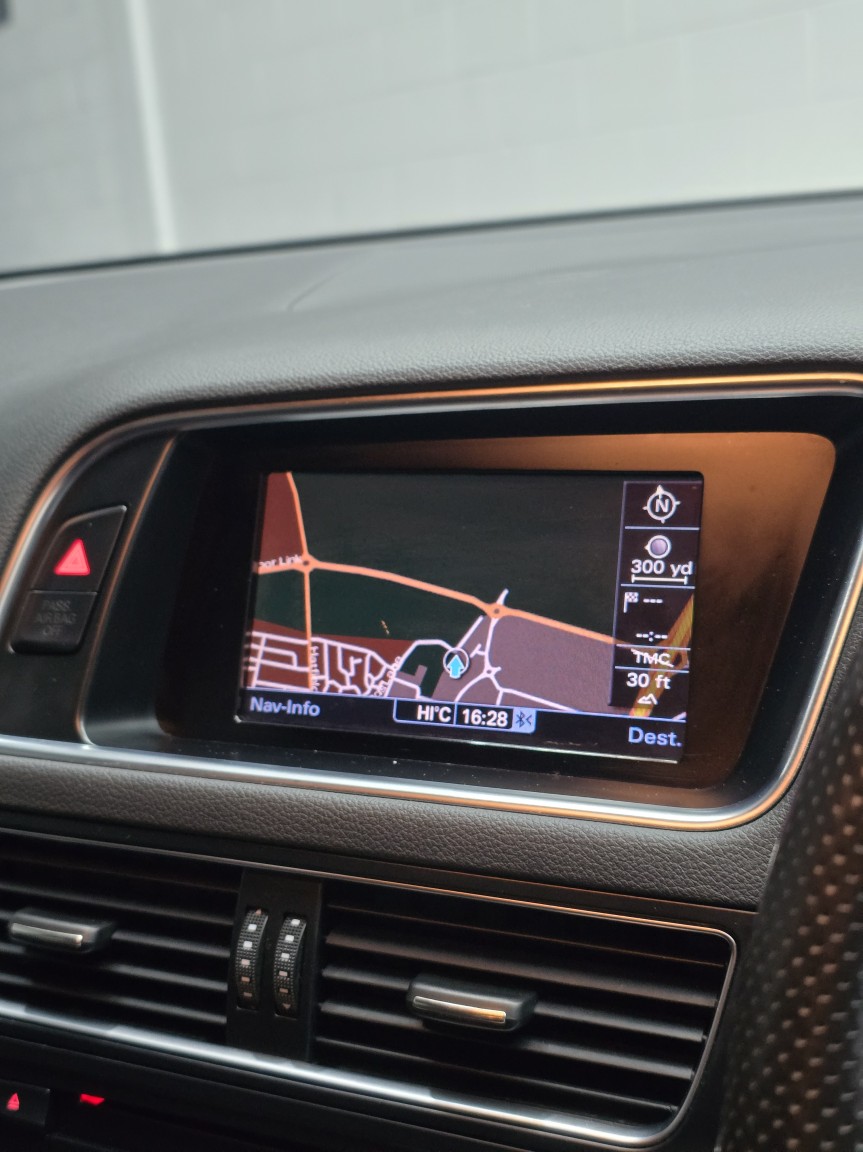 Used Audi Q5 2012 for sale - 77314121: Photo 40