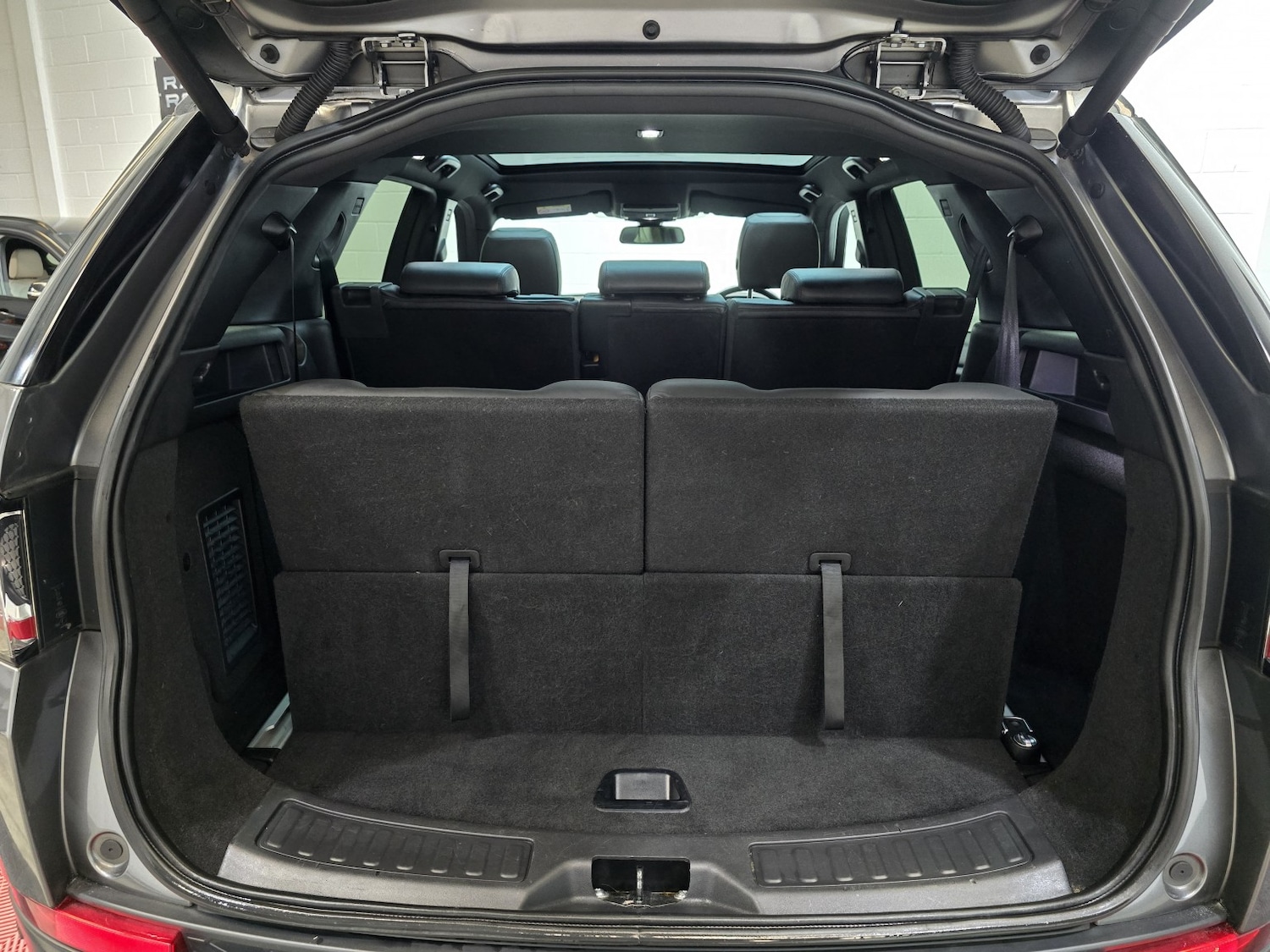 Used Land Rover Discovery Sport 2015 for sale - 77595251: Photo 28