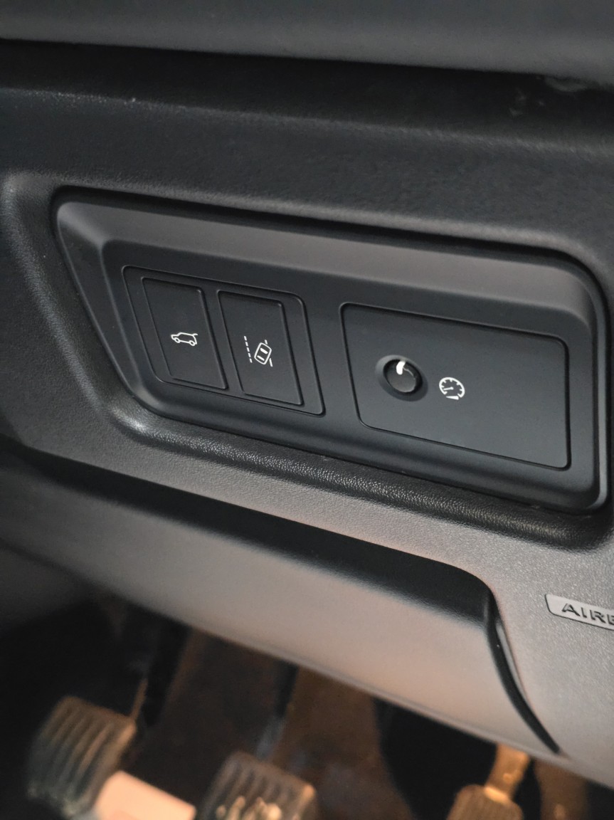 Used Land Rover Discovery Sport 2015 for sale - 77595251: Photo 38