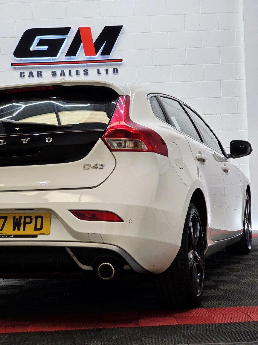 Used Volvo V40 2017 for sale - 78057132: Photo 10