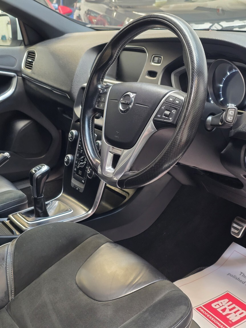 Used Volvo V40 2017 for sale - 78057132: Photo 30