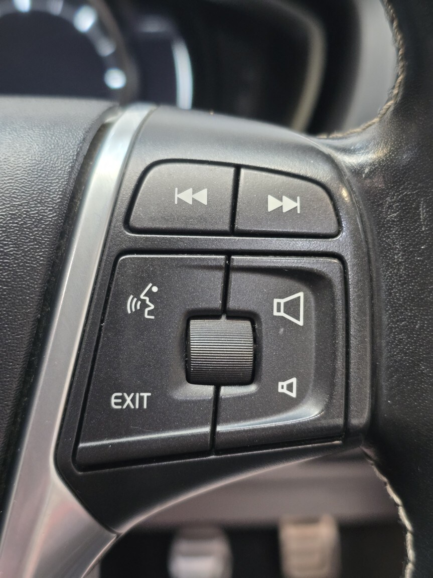 Used Volvo V40 2017 for sale - 78057132: Photo 33