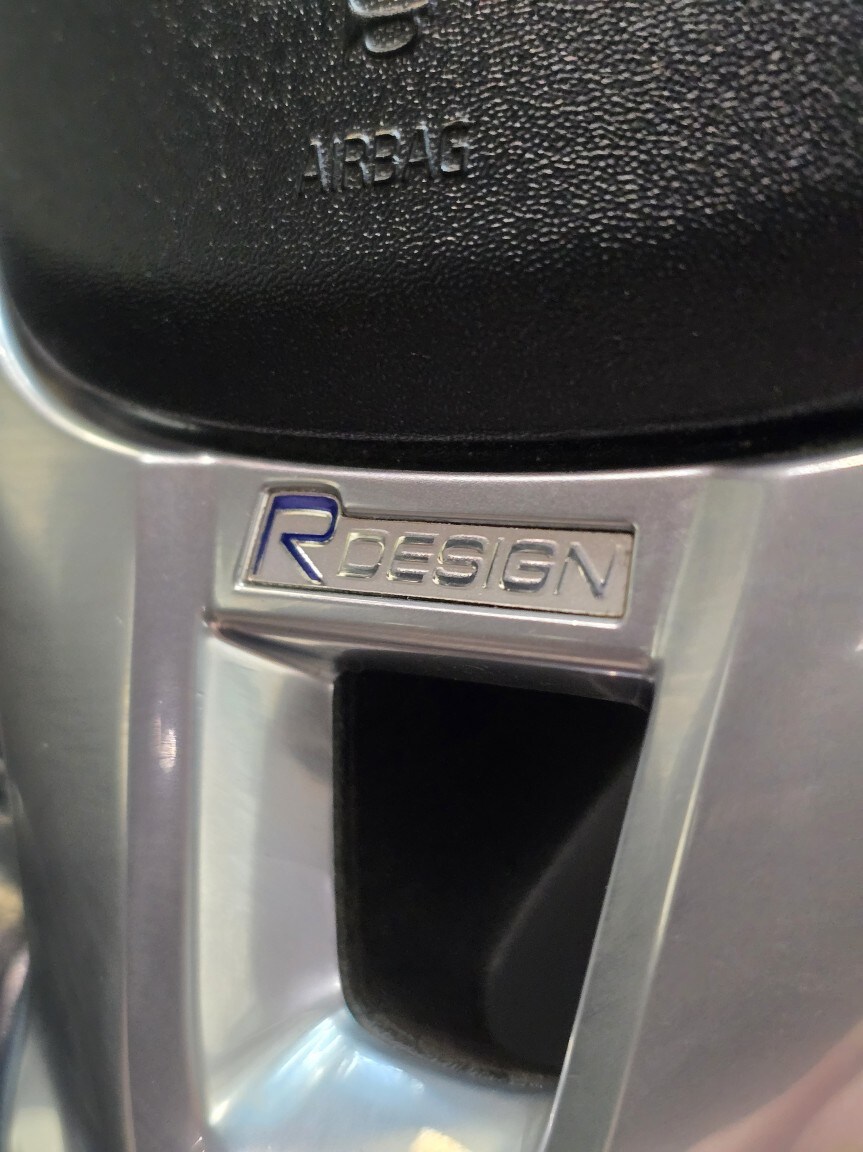 Used Volvo V40 2017 for sale - 78057132: Photo 35