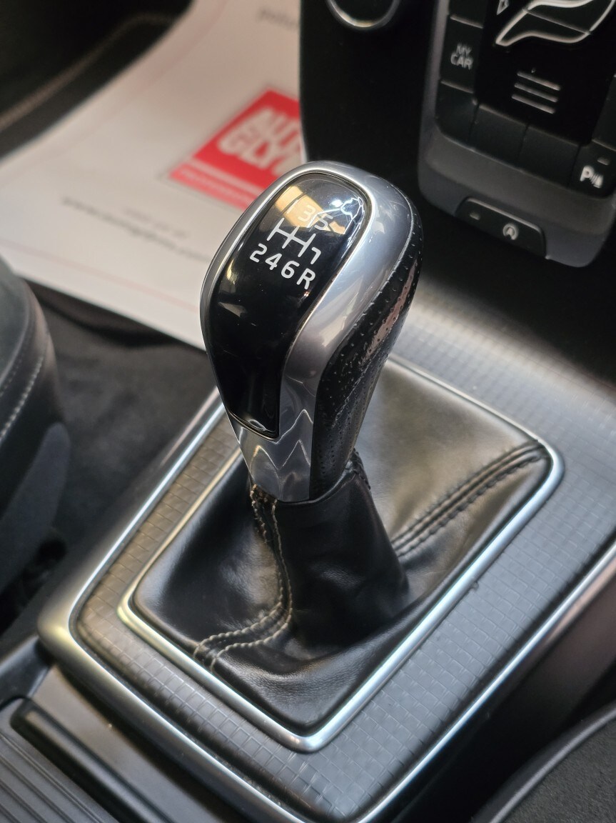 Used Volvo V40 2017 for sale - 78057132: Photo 36