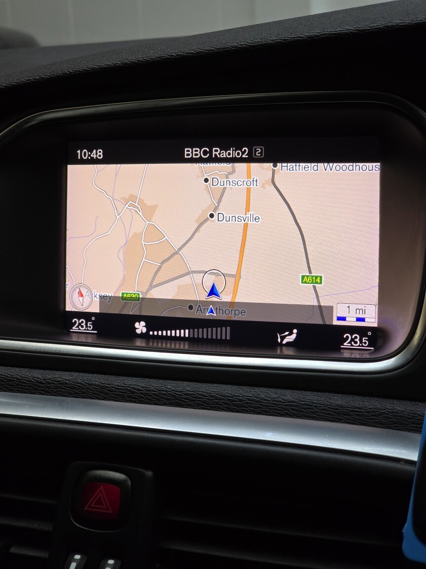 Used Volvo V40 2017 for sale - 78057132: Photo 45