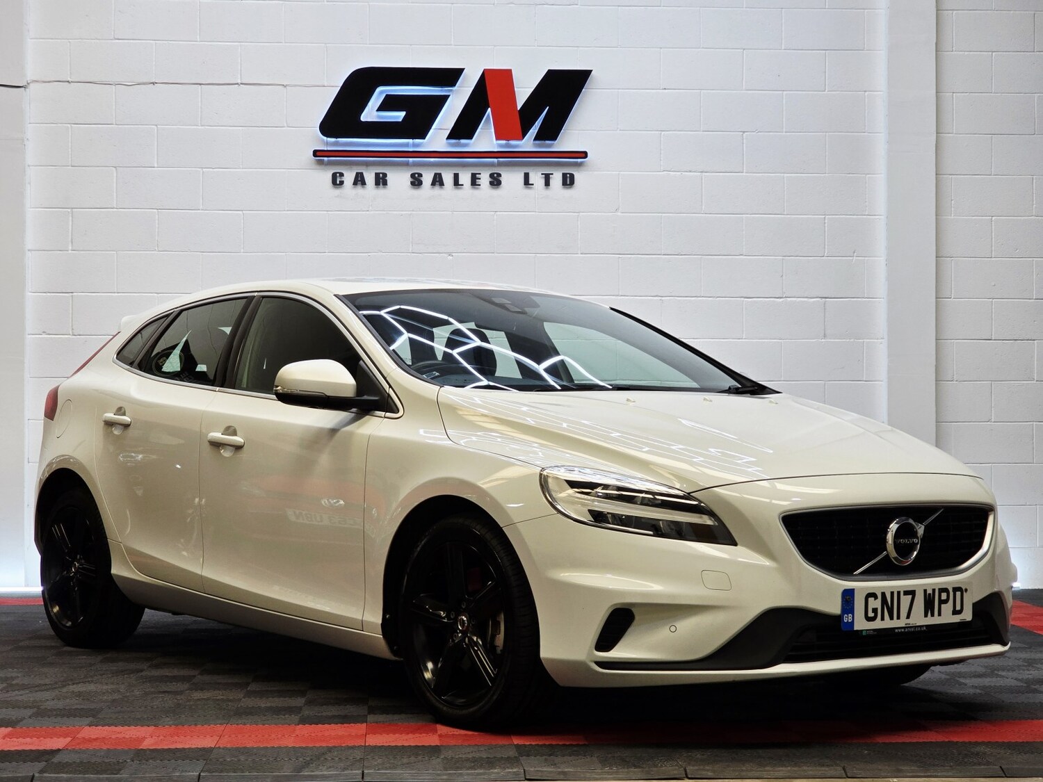 Used Volvo V40 2017 for sale - 78057132: Photo 7