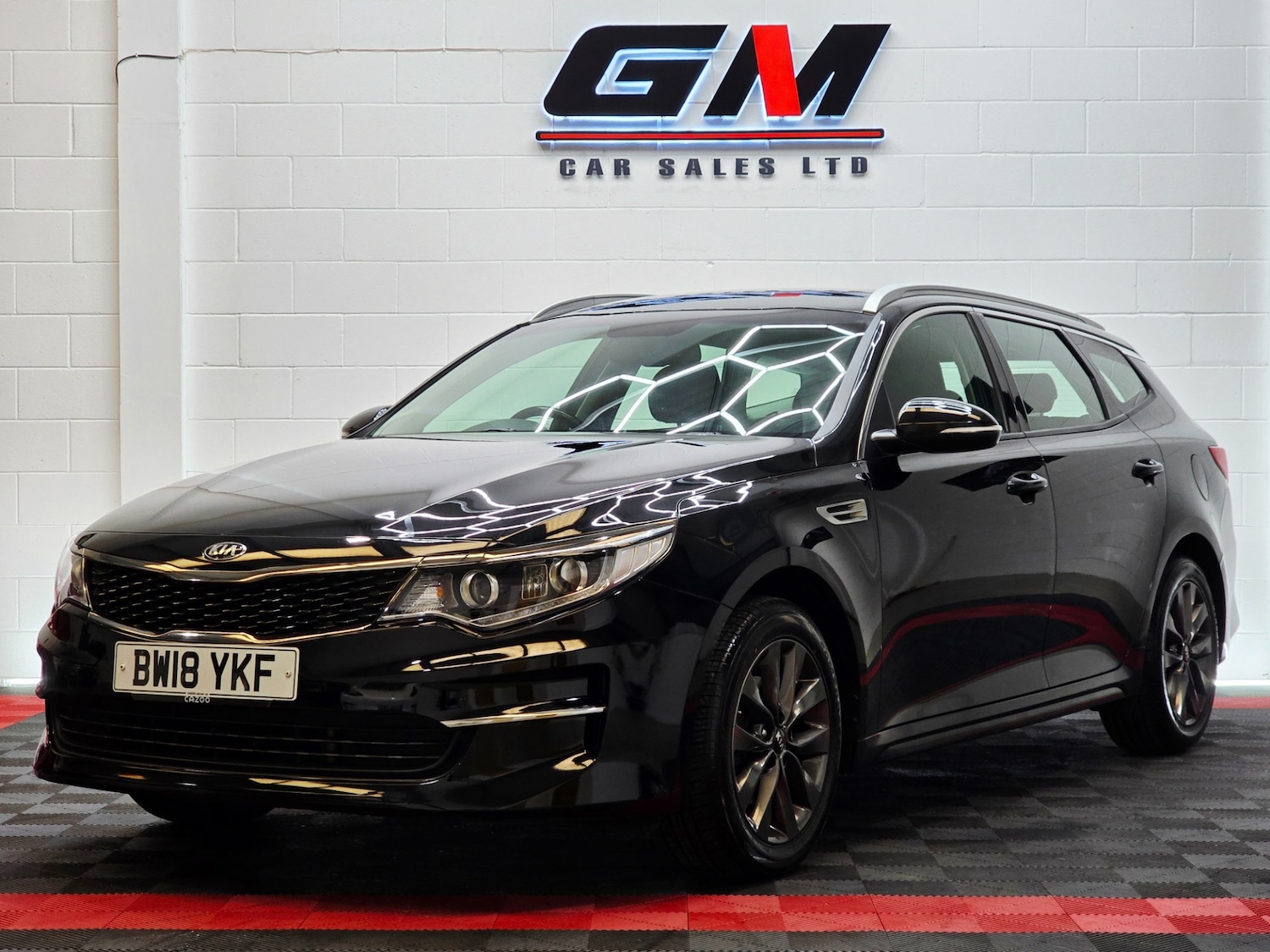 Used Kia Optima 2018 for sale - 76600017: Photo 1