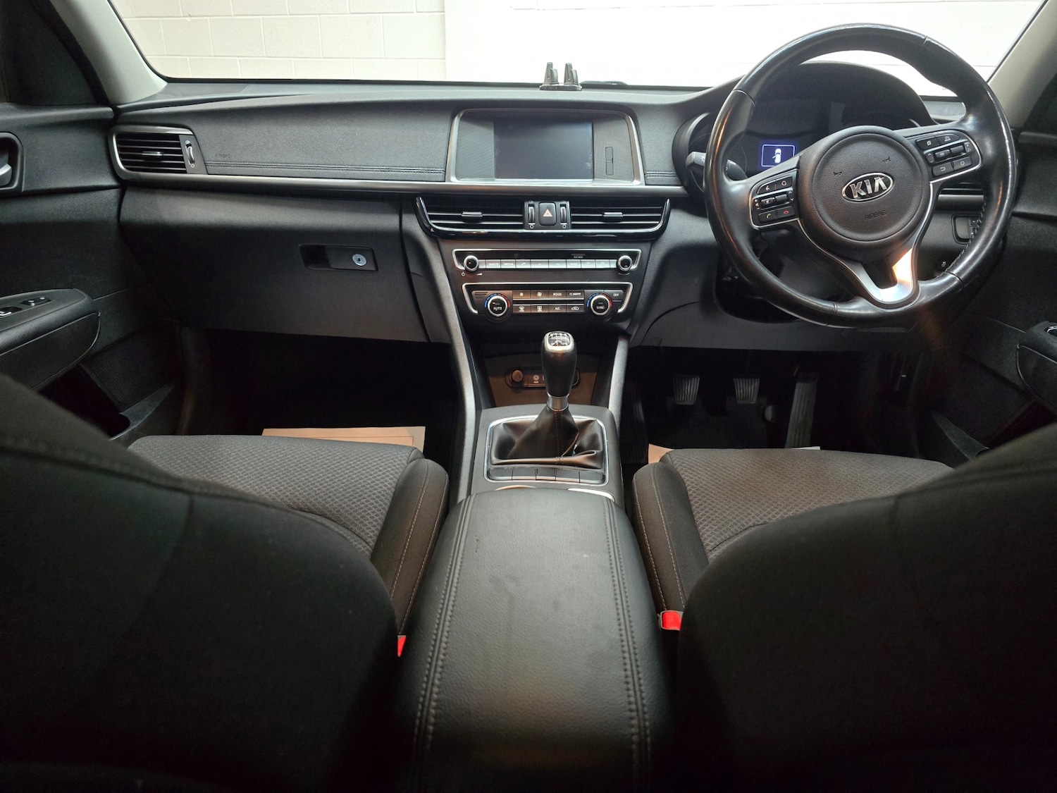 Used Kia Optima 2018 for sale - 76600017: Photo 19