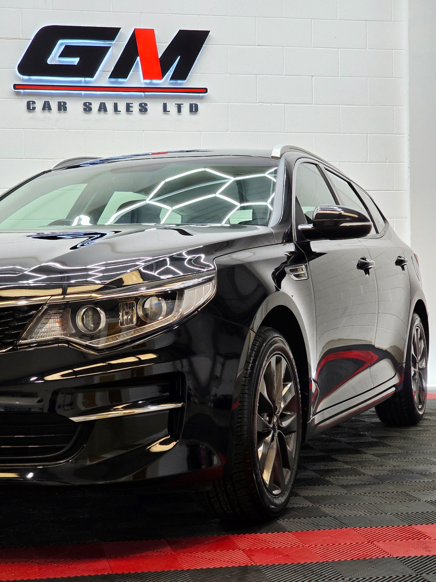 Used Kia Optima 2018 for sale - 76600017: Photo 2