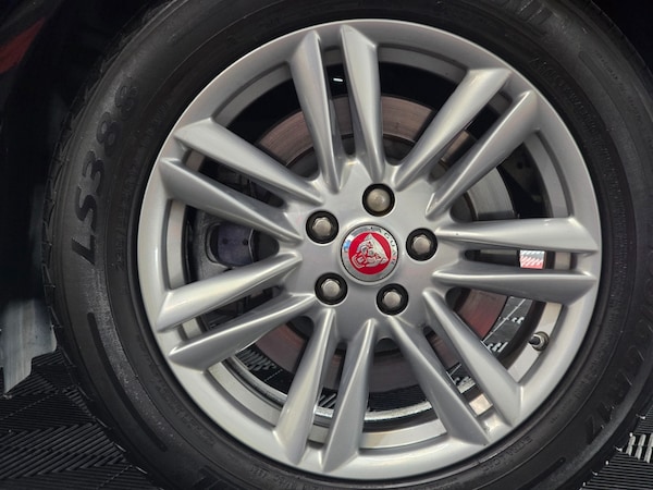 Used Jaguar XF 2014 for sale - 76263691: Photo 12