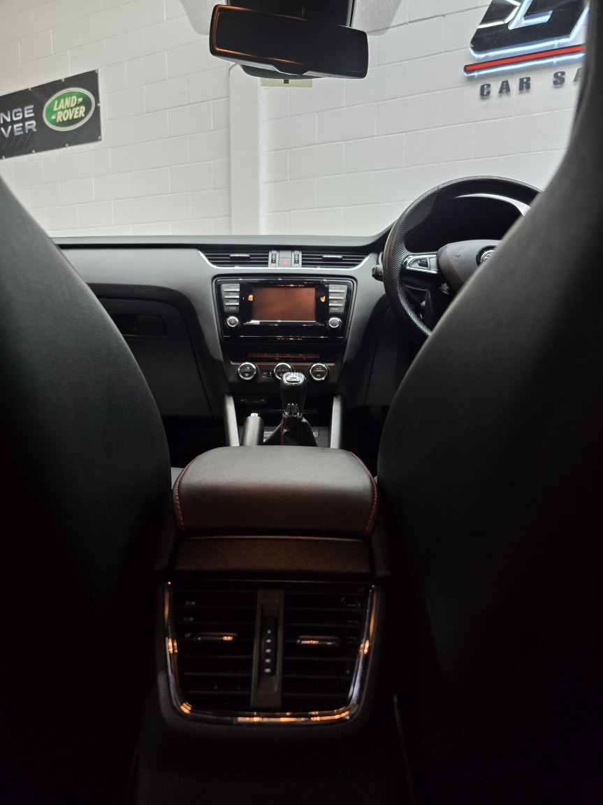 Used Skoda Octavia 2015 for sale - 76799298: Photo 26