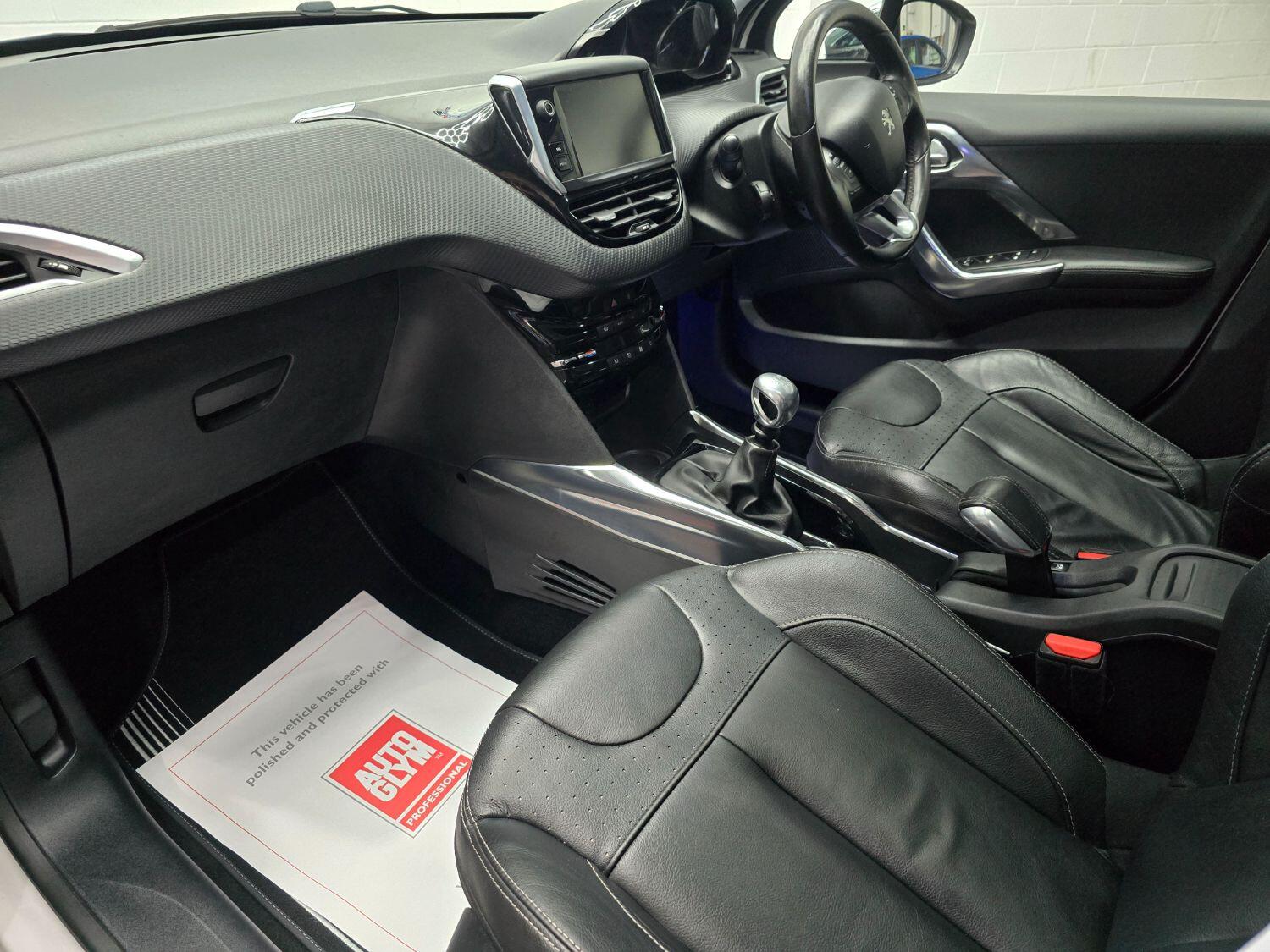 Used Peugeot 2008 2015 for sale - 76611656: Photo 16