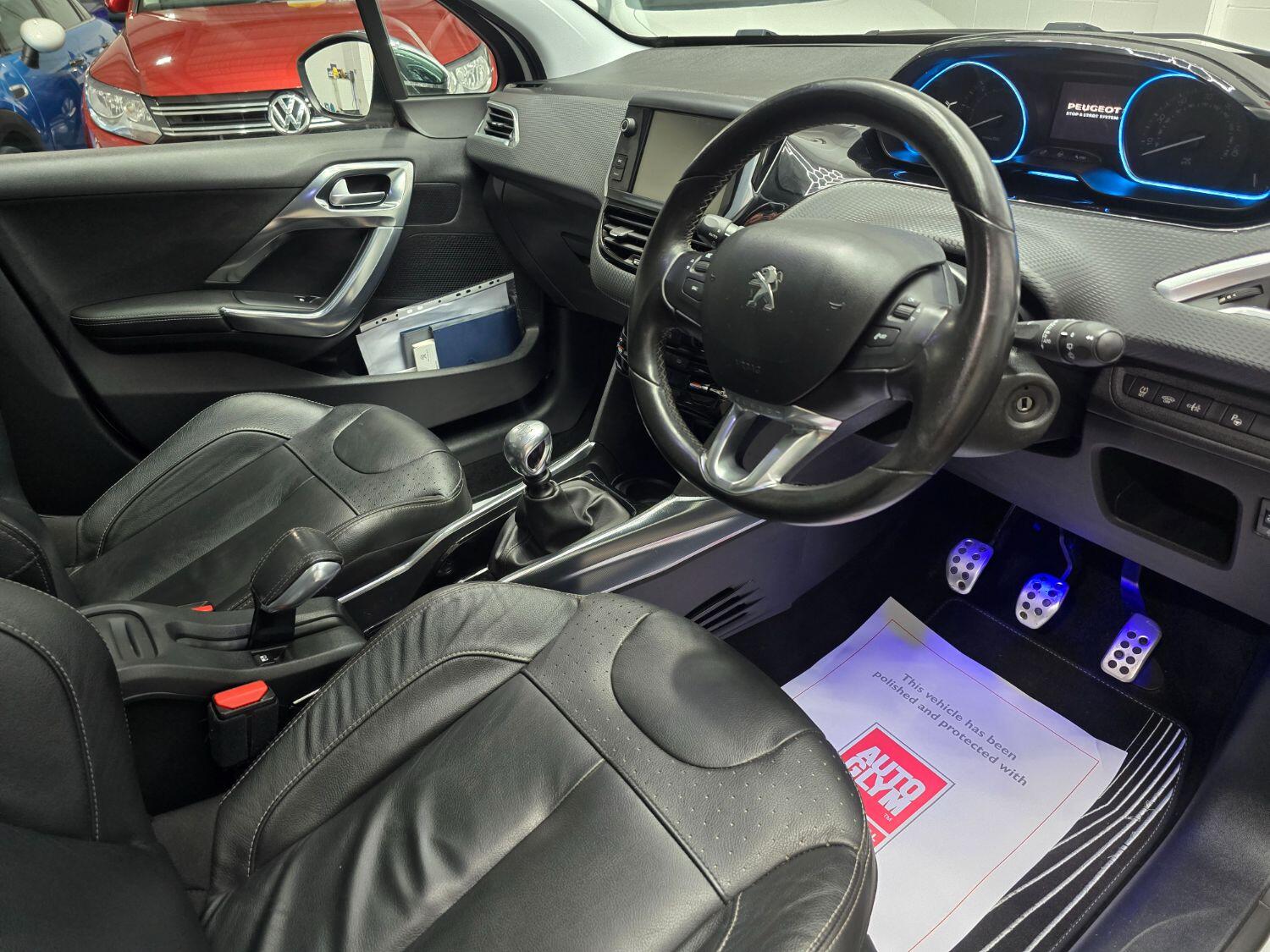 Used Peugeot 2008 2015 for sale - 76611656: Photo 24