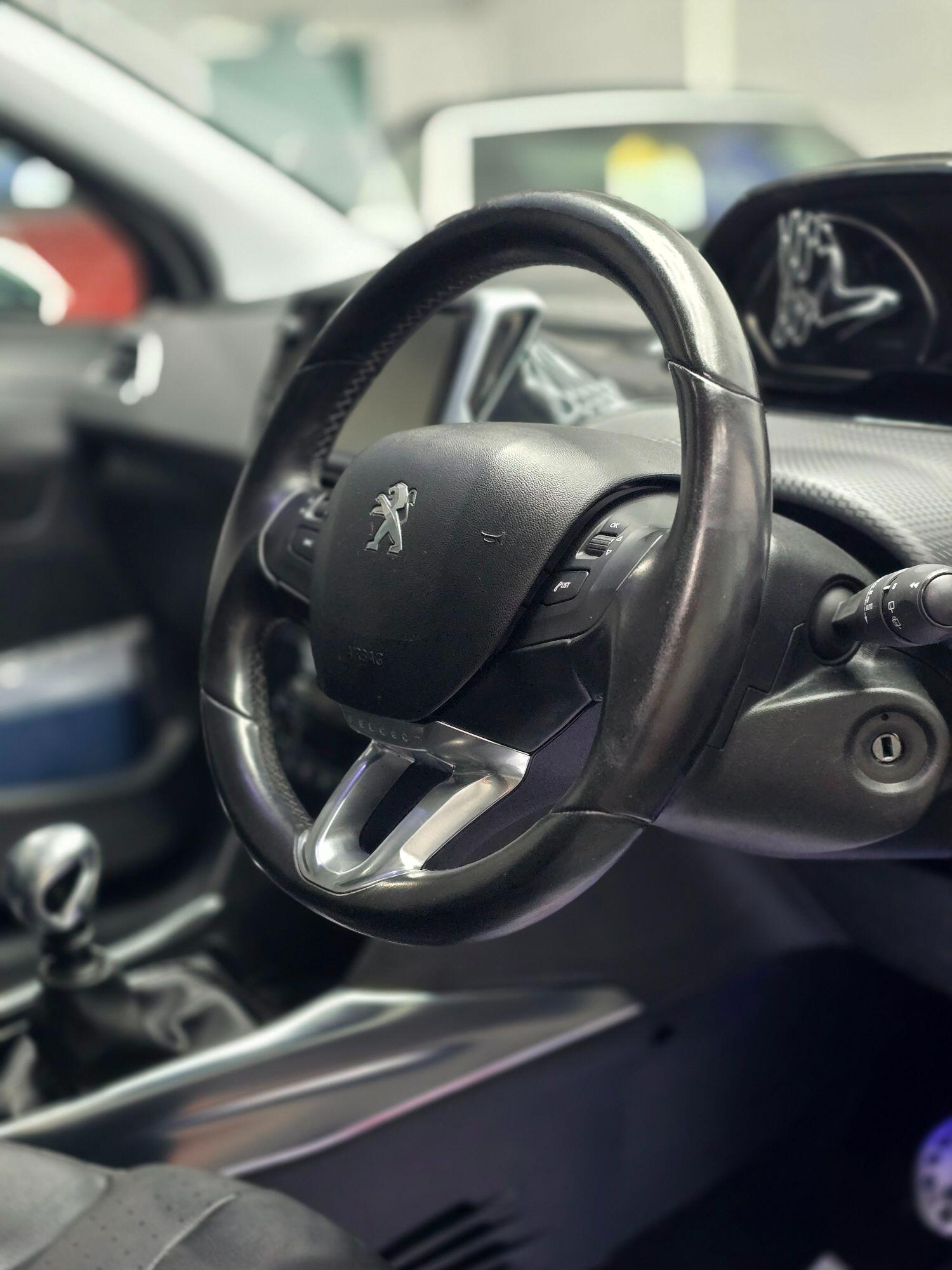 Used Peugeot 2008 2015 for sale - 76611656: Photo 31