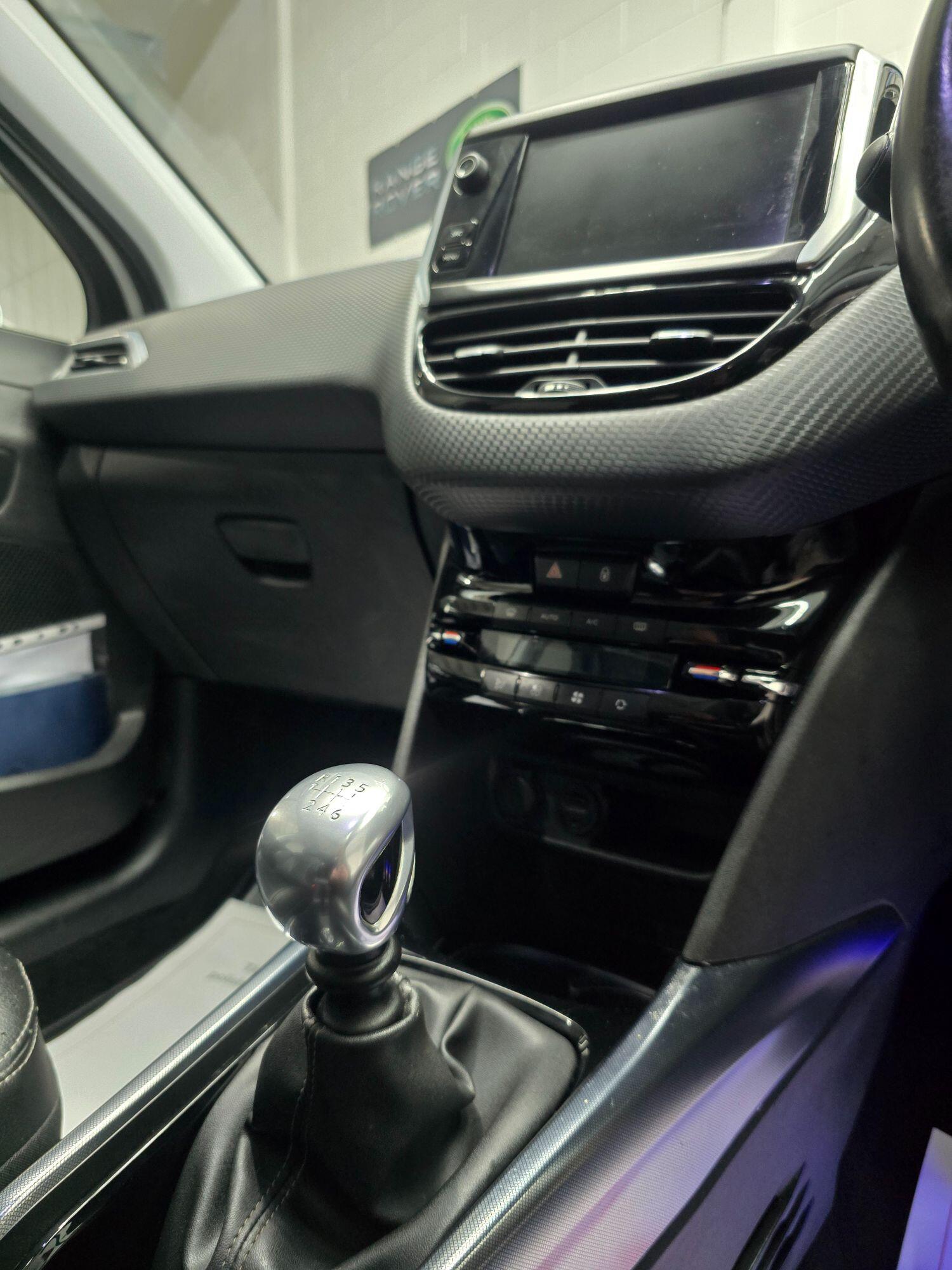 Used Peugeot 2008 2015 for sale - 76611656: Photo 33