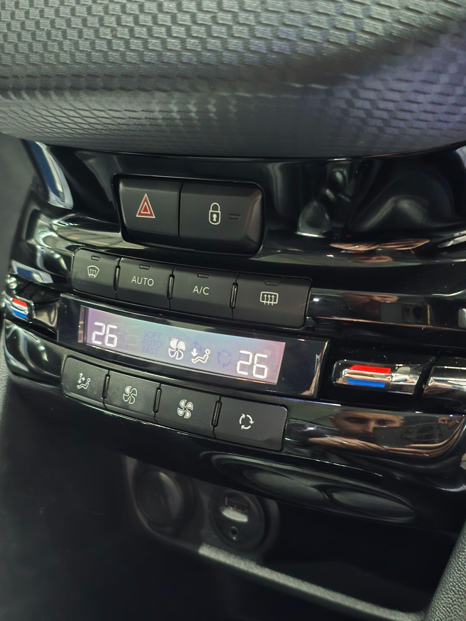 Used Peugeot 2008 2015 for sale - 76611656: Photo 37