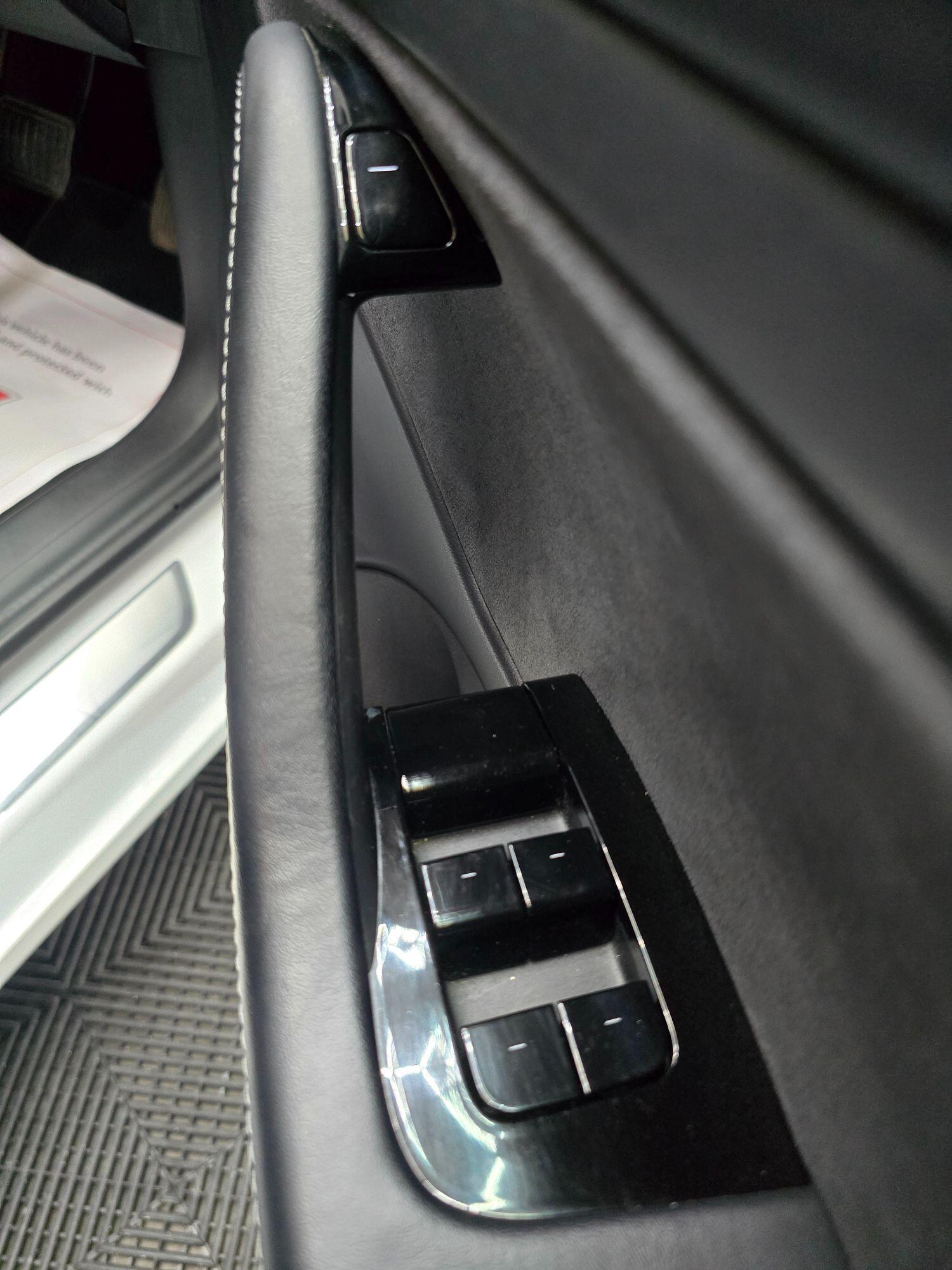 Used Tesla Model 3 2020 for sale - 76611652: Photo 28