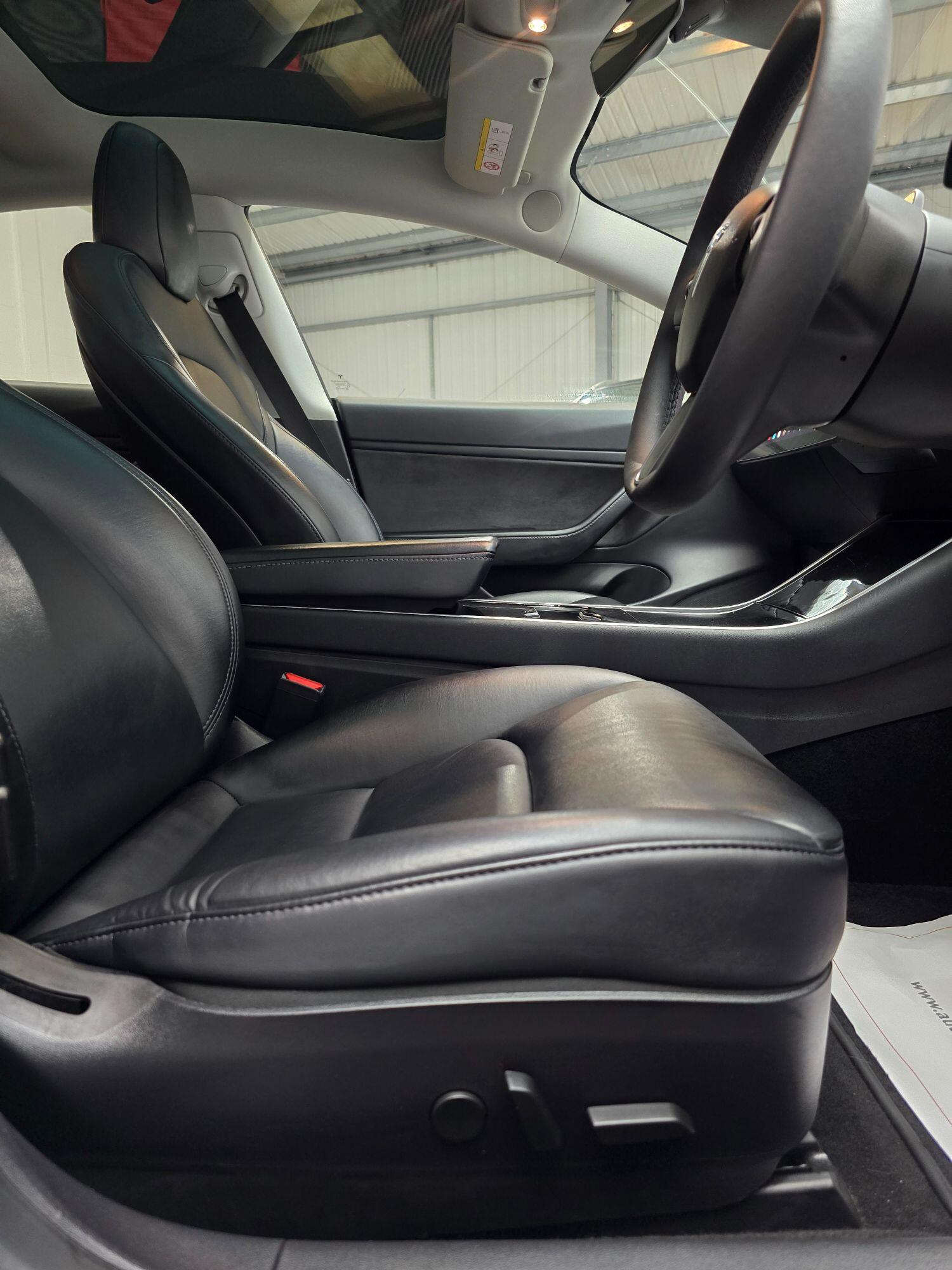 Used Tesla Model 3 2020 for sale - 76611652: Photo 30