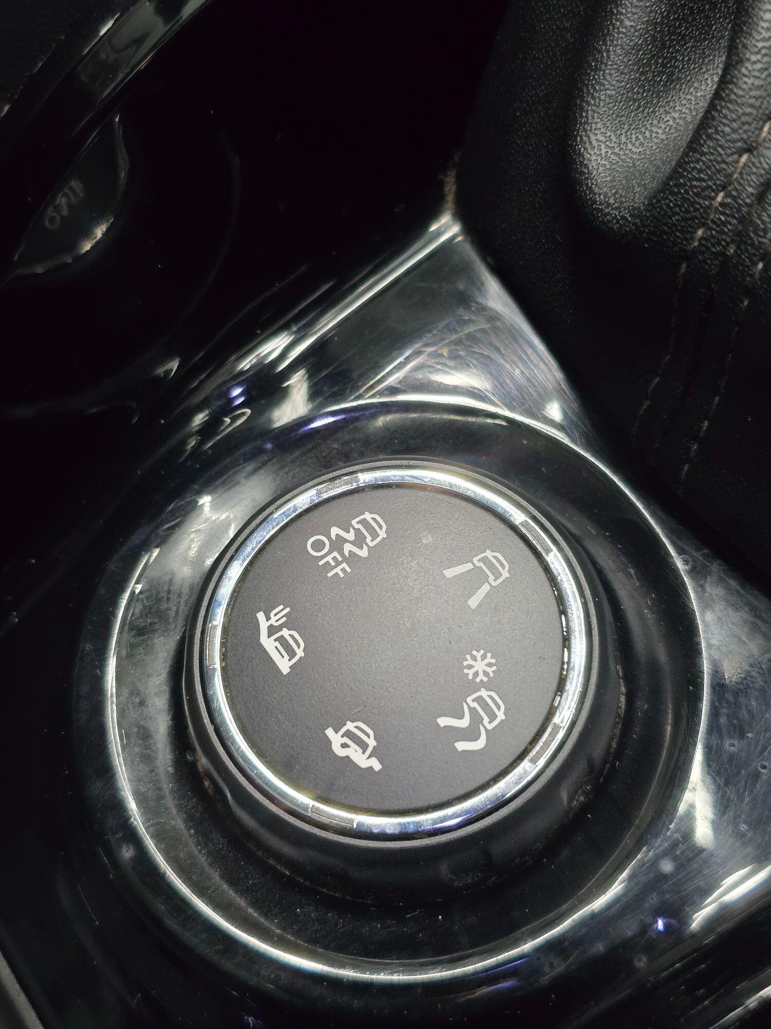 Used Peugeot 2008 2015 for sale - 76741253: Photo 35