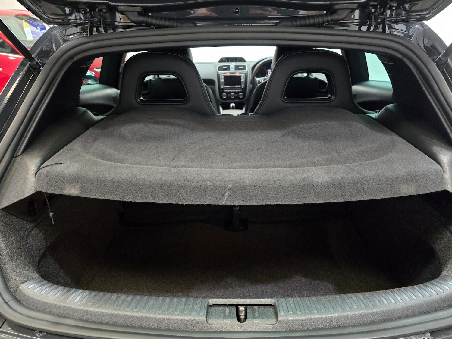 Used Volkswagen Scirocco 2017 for sale - 77395192: Photo 25