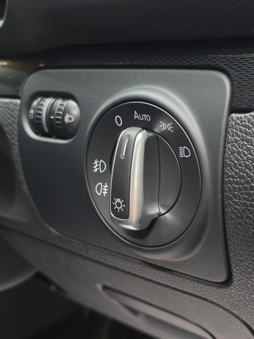 Used Volkswagen Scirocco 2017 for sale - 77395192: Photo 31