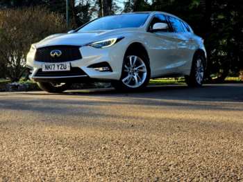 Used Infiniti Q30 2017 for sale - 73876368: Photo