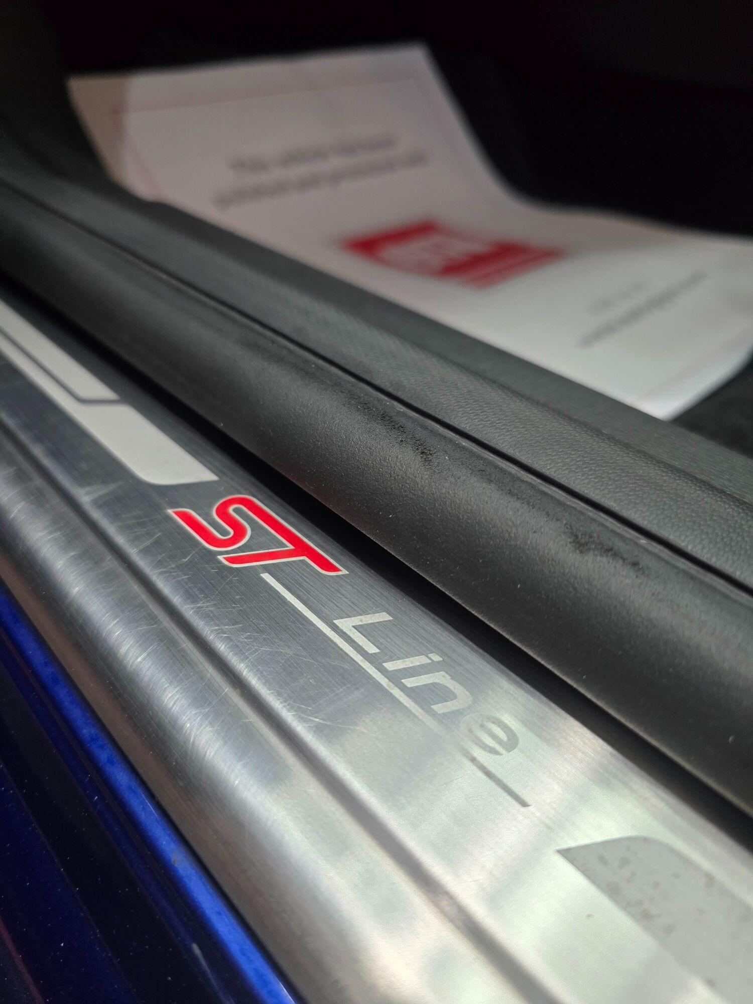 Used Ford Focus 2017 for sale - 76611653: Photo 21