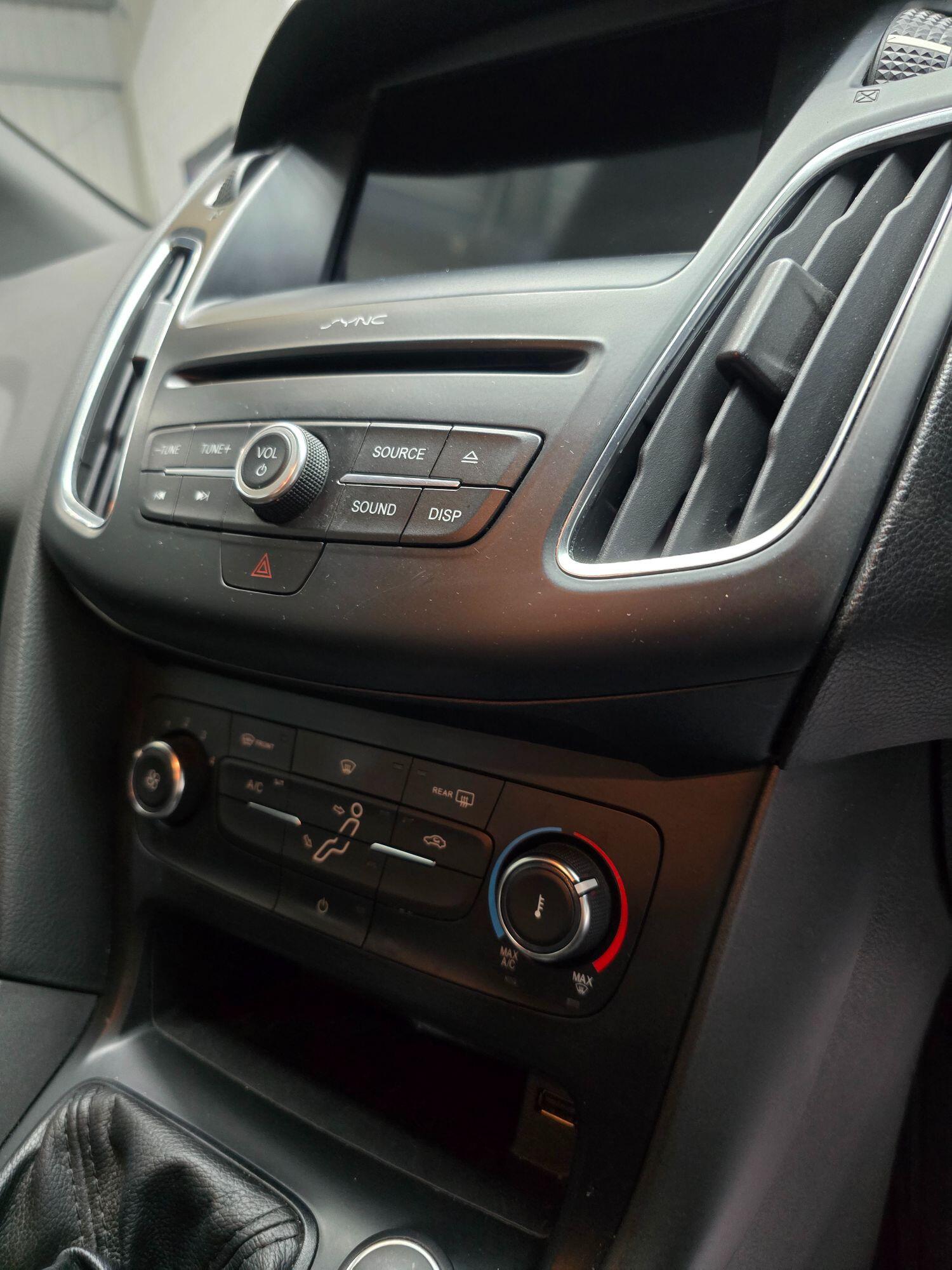 Used Ford Focus 2017 for sale - 76611653: Photo 37