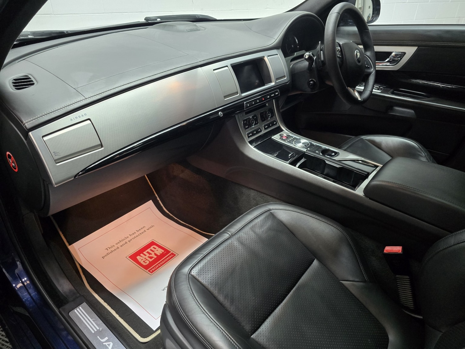 Used Jaguar XF 2014 for sale - 76666063: Photo 16