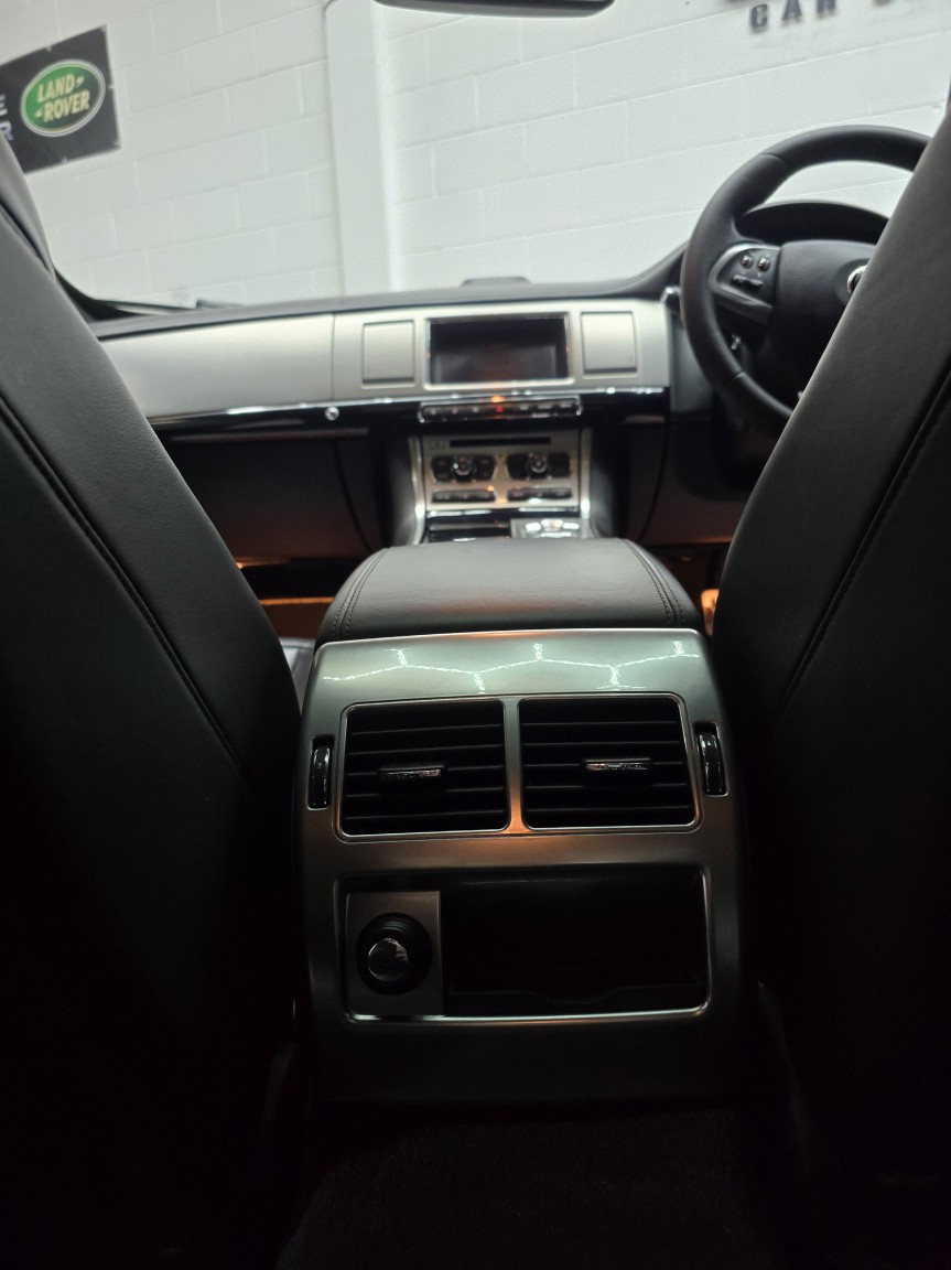 Used Jaguar XF 2014 for sale - 76666063: Photo 23