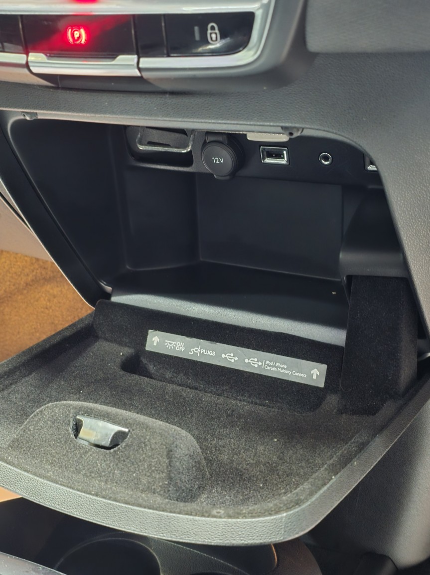 Used Citroen C4 Grand Picasso 2015 for sale - 77027870: Photo 36