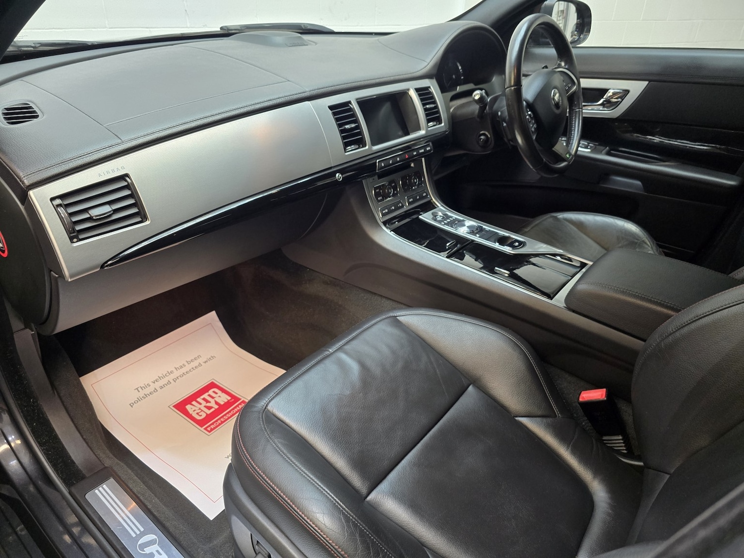 Used Jaguar XF 2015 for sale - 77735846: Photo 17