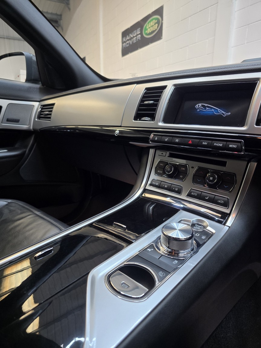 Used Jaguar XF 2015 for sale - 77735846: Photo 39