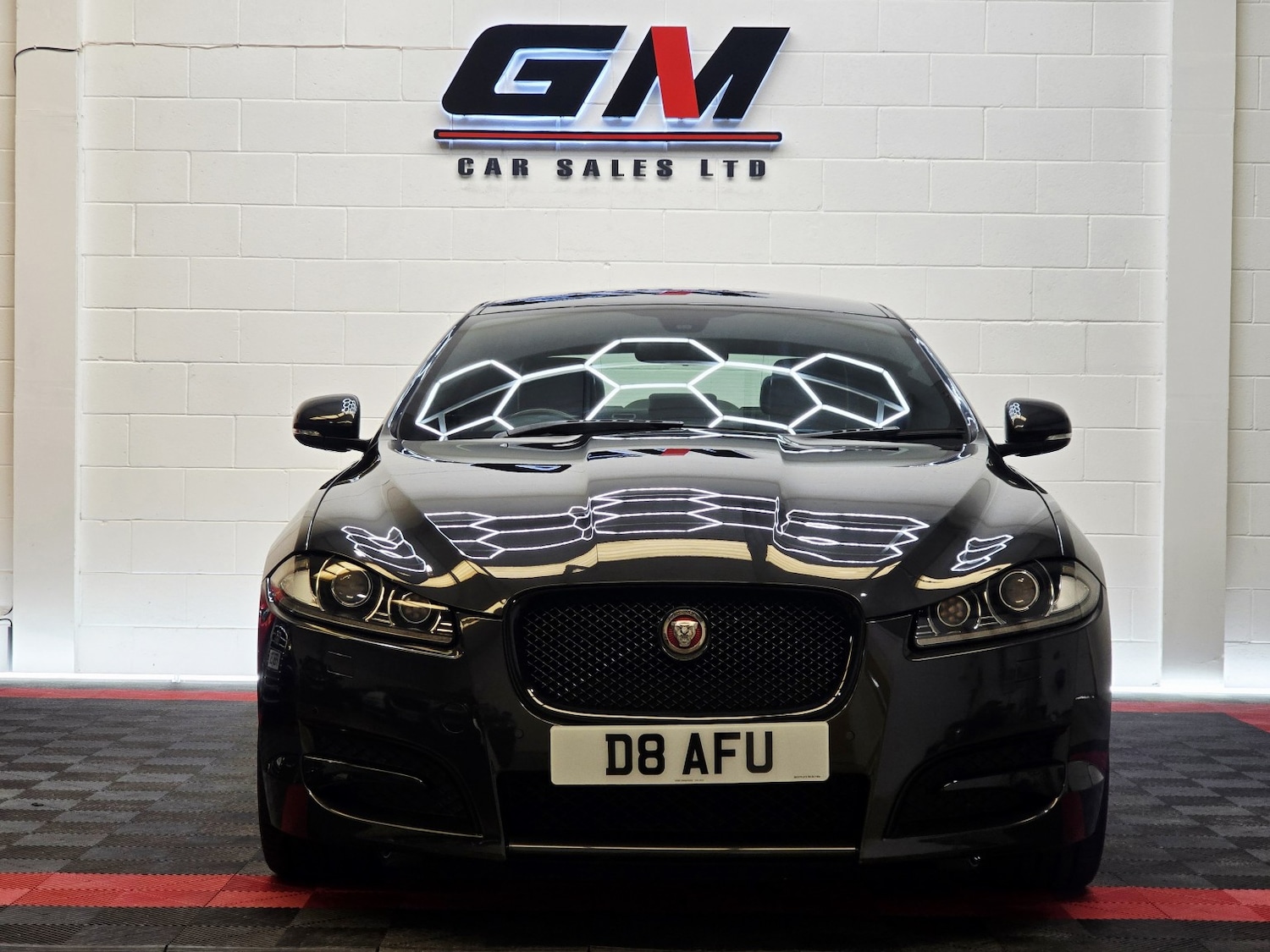 Used Jaguar XF 2015 for sale - 77735846: Photo 4