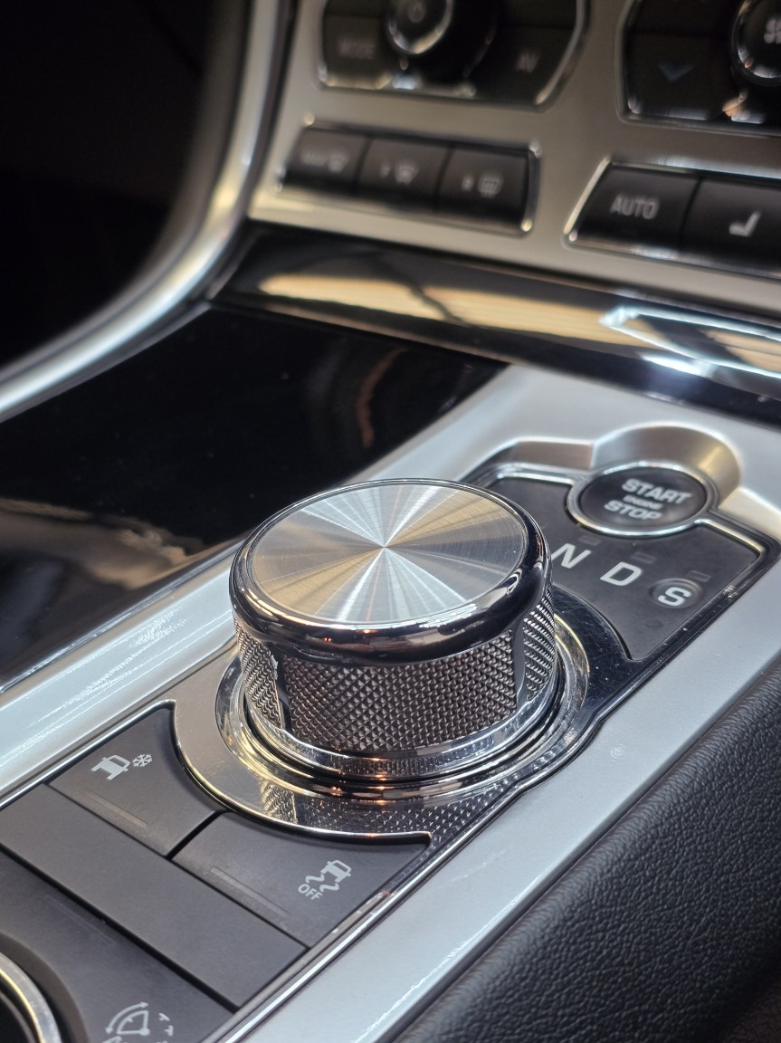 Used Jaguar XF 2015 for sale - 77735846: Photo 41