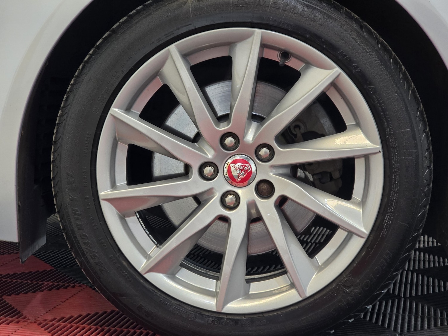 Used Jaguar XF 2014 for sale - 77135917: Photo 15