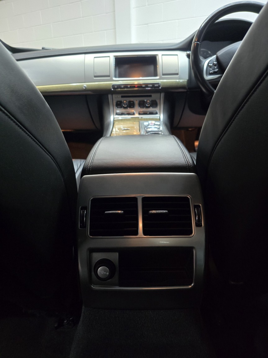 Used Jaguar XF 2014 for sale - 77135917: Photo 23