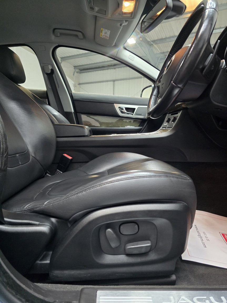 Used Jaguar XF 2014 for sale - 77135917: Photo 29