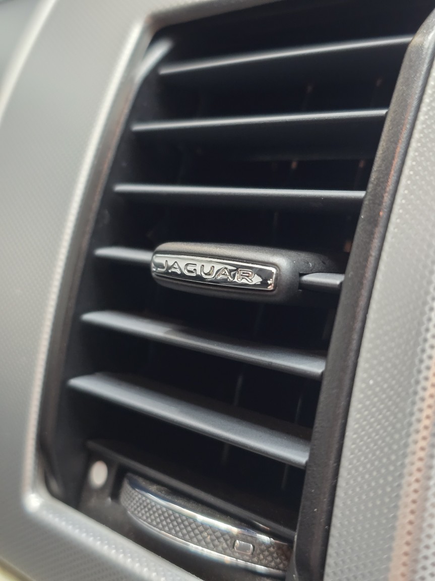 Used Jaguar XF 2014 for sale - 77135917: Photo 39