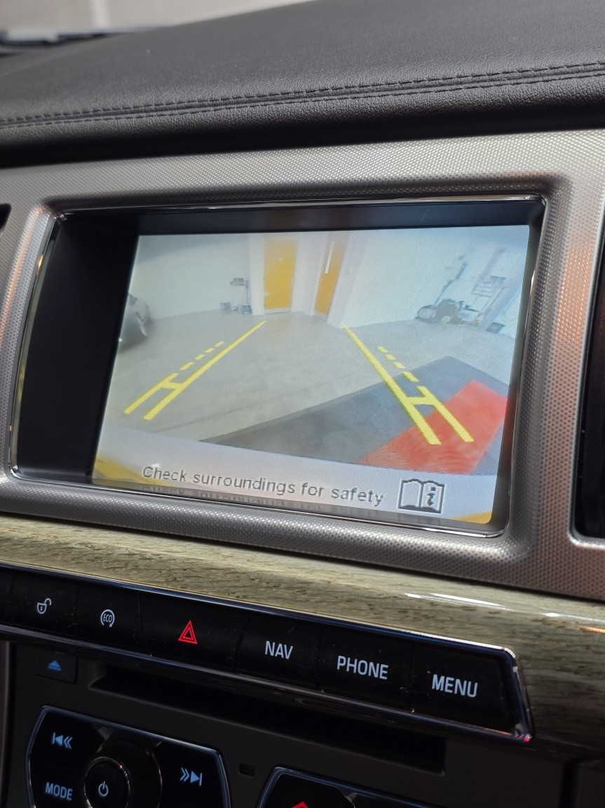 Used Jaguar XF 2014 for sale - 77135917: Photo 43